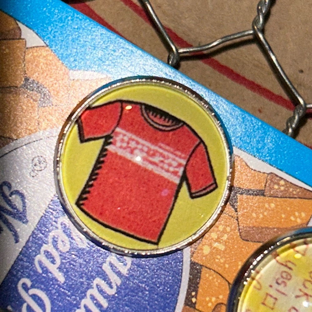 Trader Joe’s button 18mm red Hawaiian shirt